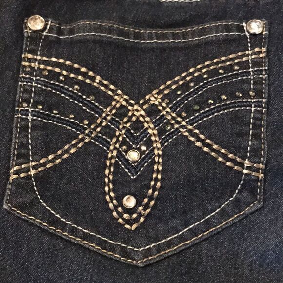 Bella Vida Bling Trimmed Maternity Jeans - Size S - Picture 12 of 12